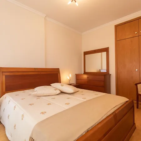 Anadia Penthouse Duplex By Rent-a-key * Funchal (Madeira)