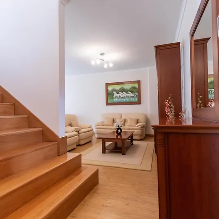 Anadia Penthouse Duplex By Rent-a-key *