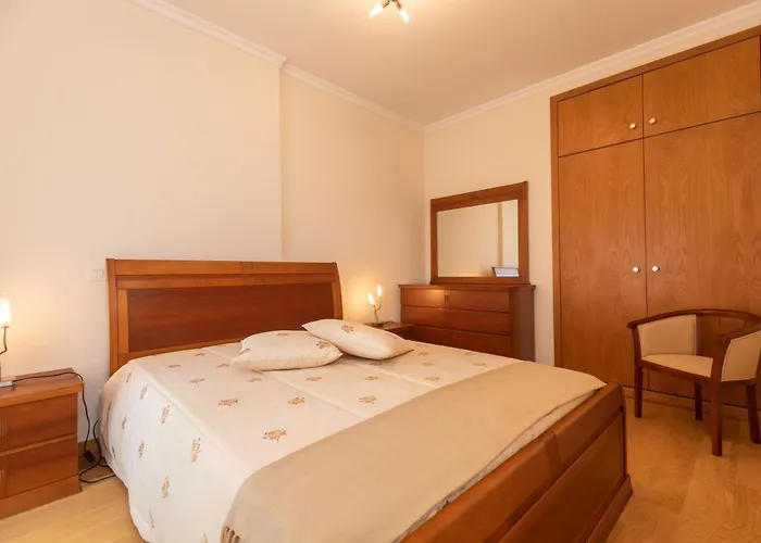 Anadia Penthouse Duplex By Rent-a-key * Funchal (Madeira)