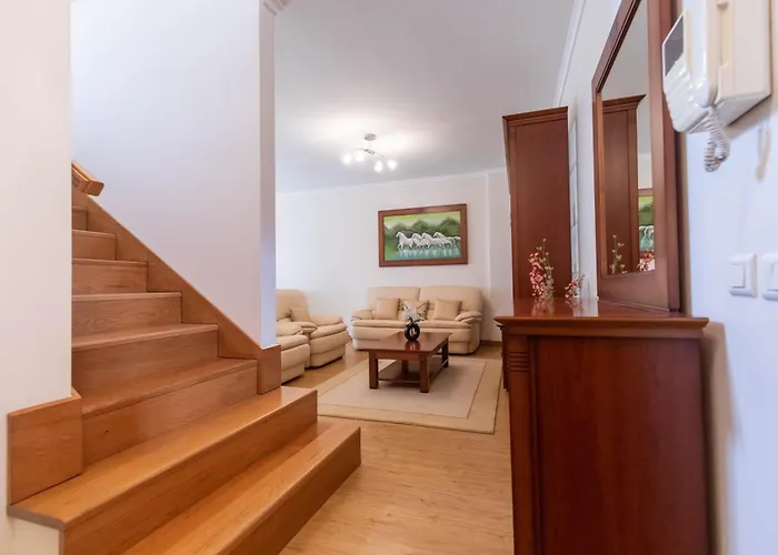Anadia Penthouse Duplex By Rent-a-key *